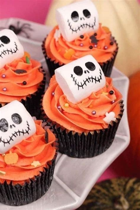 Pin By Cuqui Velezdenieves On Cupcakes In Adult Halloween Party