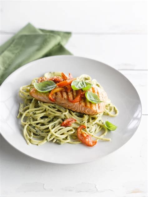 Spaghetti Met Romige Pesto En Geroosterde Zalm Recepten Njam