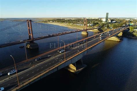 La bajante histórica del Río Paraná deja imágenes inéditas de la Laguna