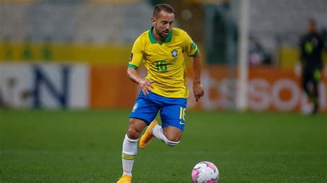 Seleção brasileira Sem Neymar Everton Ribeiro ganha camisa 10