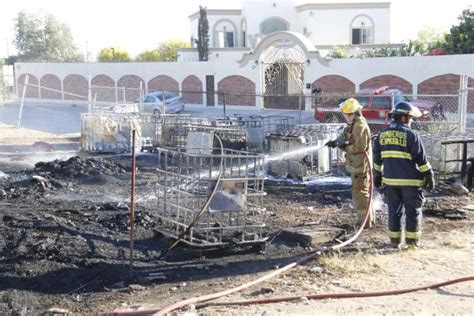 Voraz incendio consume caja de tráiler Noticias de Mexicali El