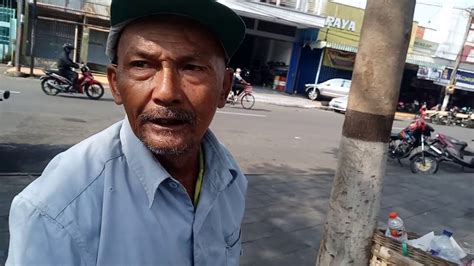 Mbah Slamet Pejuang Lingkungan Suka Punguti Sampah Youtube