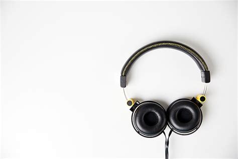 【2022年】ヘッドホンのおすすめ26選 人気メーカーのワイヤレス・有線モデルも紹介 | ビックカメラ.com