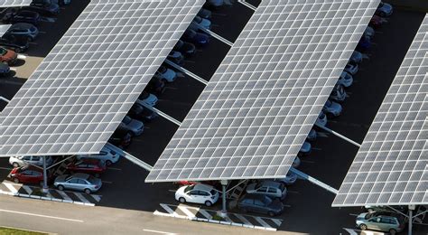 Les auvents solaires des parkings renforcent le réseau électrique