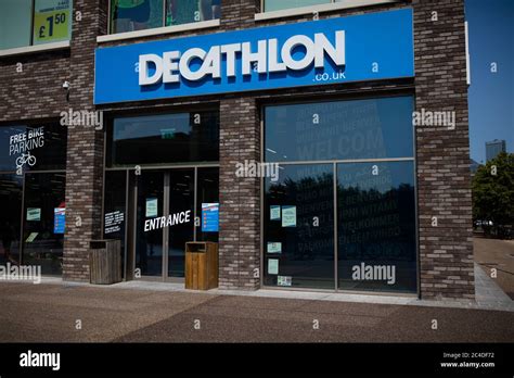 Decathlon surrey quays hi-res stock photography and images - Alamy