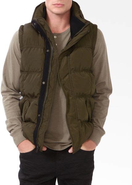 21men Flap Pocket Puffer Vest In Green For Men Olive Lyst