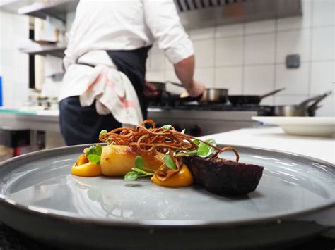 Les Flâneurs au Puy en Velay quand la poésie rencontre la cuisine