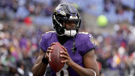 Baltimore Ravens Quarterback Lamar Jackson Named Nfls Most Valuable