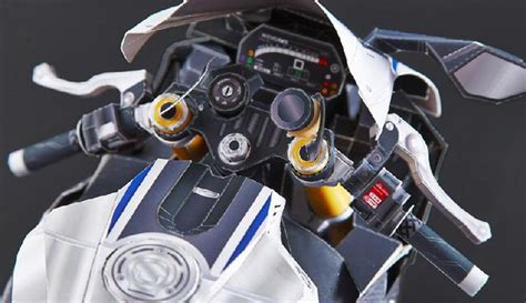 Ultra Realistic Yamaha Yzf R Papercraft Photo Otosia