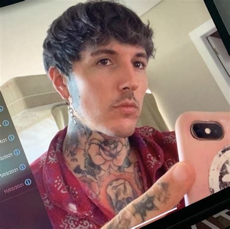 Pin Von Tyxa Sykes Auf Oli Sykes Musik