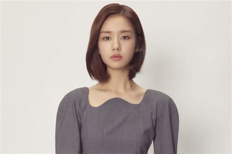 Hospital Playlist Actress Ahn Eun Jin Signs Exclusive Contract With