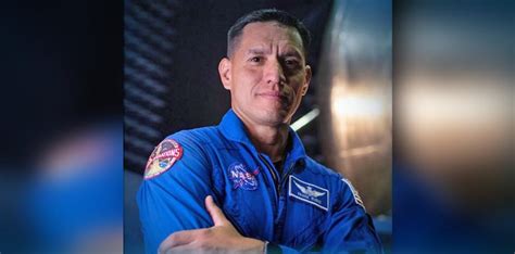 Astronauta salvadoreño Frank Rubio tendrá que esperar hasta