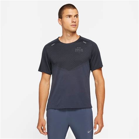 Oferta De Camiseta Nike Dri FIT ADV Run Division Techknit Masculina