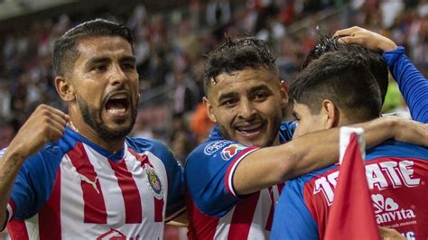 Alexis Vega Miguel Ponce Señala Que Jugador De Chivas “no Se Cuida” Y “le Falta Ser Más