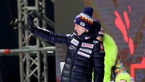 PŚ w Zakopanem Kontuzjowany Kamil Stoch przywitany owacją na Wielkiej