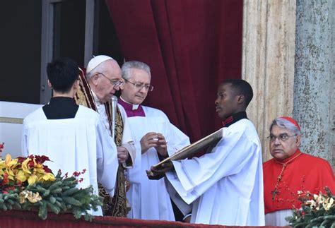 Urbi Et Orbi El Mundo Vive Falta De Paz Dice El Papa En