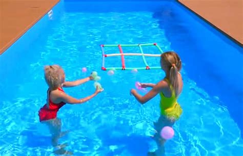 Swimming Games for Adults & Kids | Aquaticglee