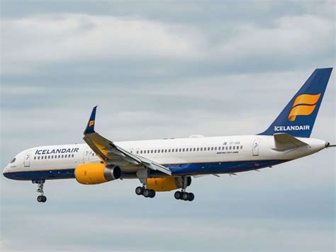 Icelandair Connecting Flights - Connecting Flights Guide