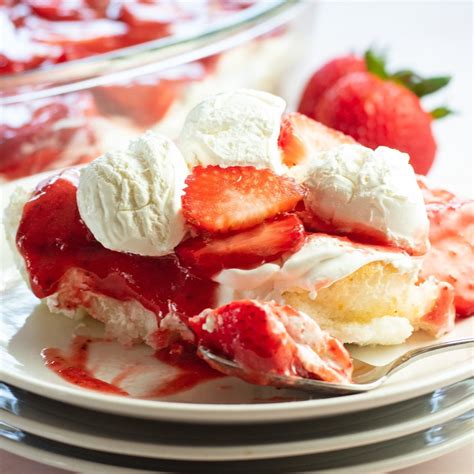 Easy Strawberry Dessert With Angel Food Cake Ross Anionvely