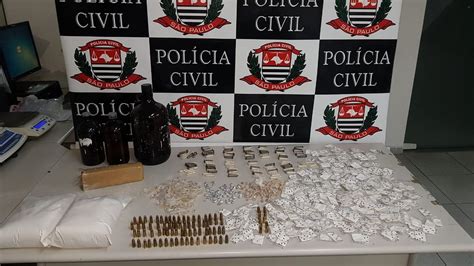 Polícia apreende 86 munições e 4 5 quilos de cocaína no Banhado em São