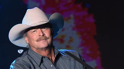 Our 10 Favorite Alan Jackson Songs