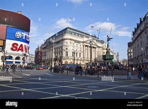 Piccadilly Circus London England Stock Photo Alamy
