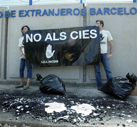 Sos Racisme Redueix La Seva Activitat Al M Nim Per Una Situaci