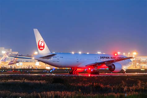 日本航空 Boeing 777 300 Ja733j 成田国際空港 航空フォト By Sgr Rt 改さん 撮影2021年10月03日