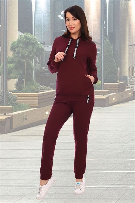 Спортивный бордовый костюм 3347 | Модные стили, Костюм, Модели