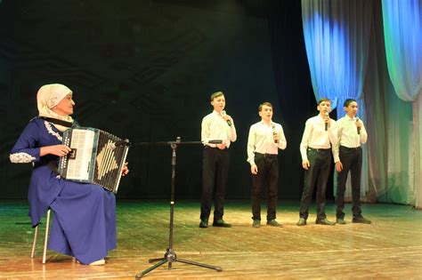 Башкорт теле һәм әдәбияты укытучысы Әлмирә Якшымбаева — GongTV