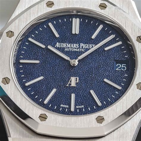 Hands On AP Royal Oak Jumbo 16202 Tuscan Dial White Gold