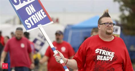 General Motors General Motors Reaches Tentative Agreement With Uaw