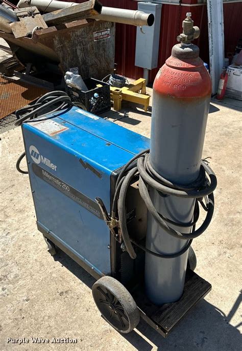 Miller Millermatic 250 Welder In Shady Point Ok Item Om9473 For Sale Purple Wave