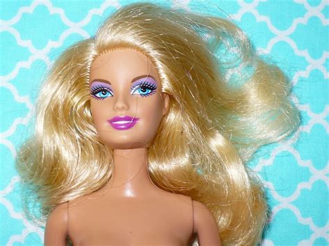 Mattel Fashionistas Barbie Doll PLATINUM PURPLE STREAK Nude Naked