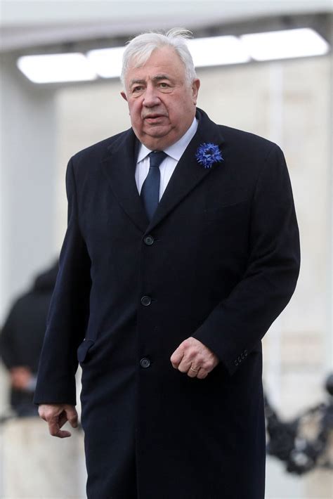 Photo Gérard Larcher président du Sénat à la cérémonie de dépôt de