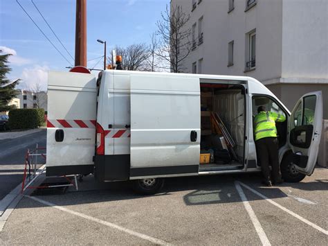 Reportage Installation De La Fibre Dans Un Immeuble R Sidentiel Aem