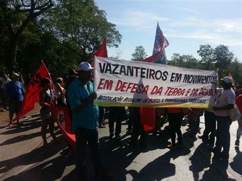 G Cerca De Manifestantes Interditam Br No Norte De Mg