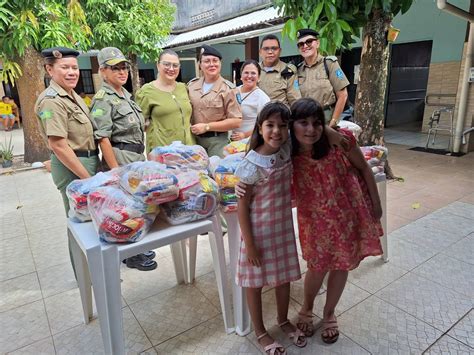 Menina De Anos Arrecada Alimentos E Doa Para Abrigo Em Teresina