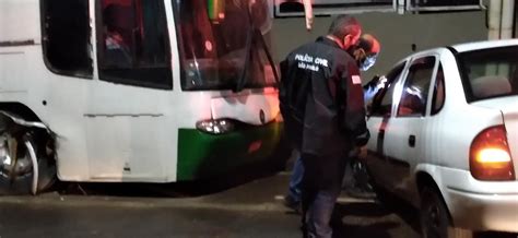 Entregador morre após ter moto arrastada por carro dirigido por