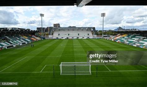 38,745 Tallaght Stadium Photos & High Res Pictures - Getty Images