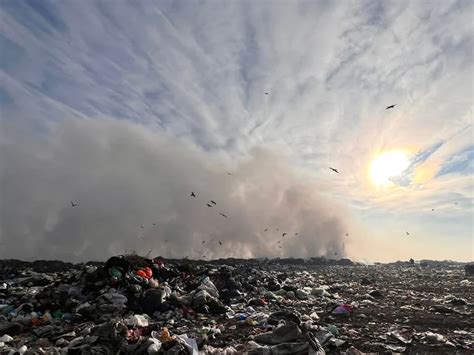 La Justicia Federal Allanó El Basural A Cielo Abierto De Luján En Busca