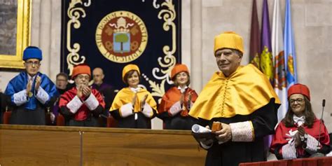 Borrell Un Abrumado Y Agradecido Honoris Causa De La Universidad