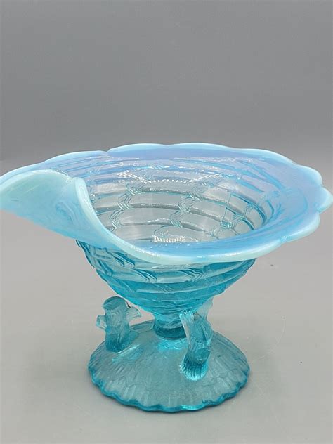 Collectible Eapg Northwood Ocean Shell Opalescent Blue Glass Novelty Bowl Small Compote