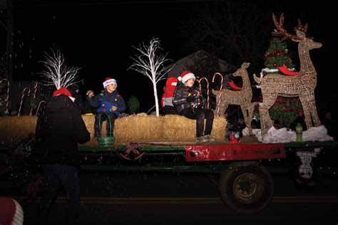 Selkirk Celebrates Its 10th Illuminated Tractor Parade The Haldimand