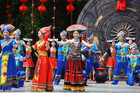 Enjoy the #Zhuang culture and customs,beautiful scenery in #Guangxi of ...