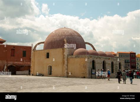 Mosque Of The Janissaries Chania Crete Greece 2019 Stock Photo Alamy