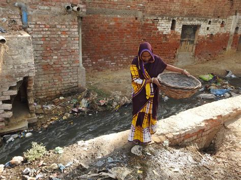 Centre Counts 53000 Manual Scavengers In India 4x Higher Than Last