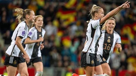 DFB Frauen So Soll Der Sieg Gegen Island Gelingen