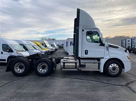 2024 Freightliner Cascadia Day Cab Specs Lilli Karlotta