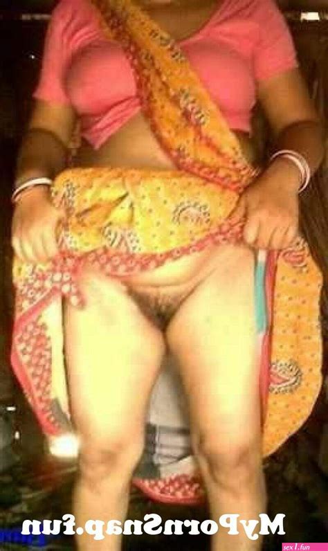 Induan Aunty Saree Uplift Nude Pics Free Sex Photos And Porn Images